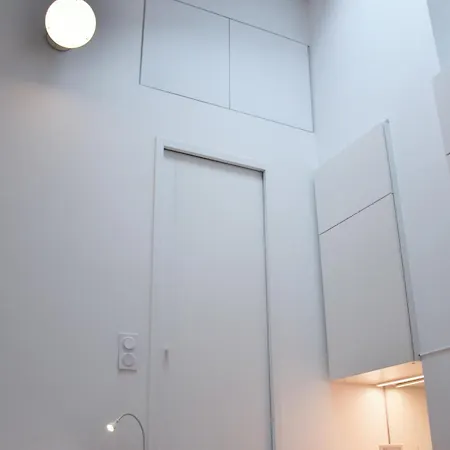 Appartamento Au Coeur De Au Pied De Notre Dame Equipe Salle De Bains Wc Calme Clair Type Clim Ascenseur *