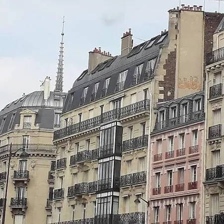 Au Coeur De Au Pied De Notre Dame Equipe Salle De Bains Wc Calme Clair Type Clim Ascenseur Parigi